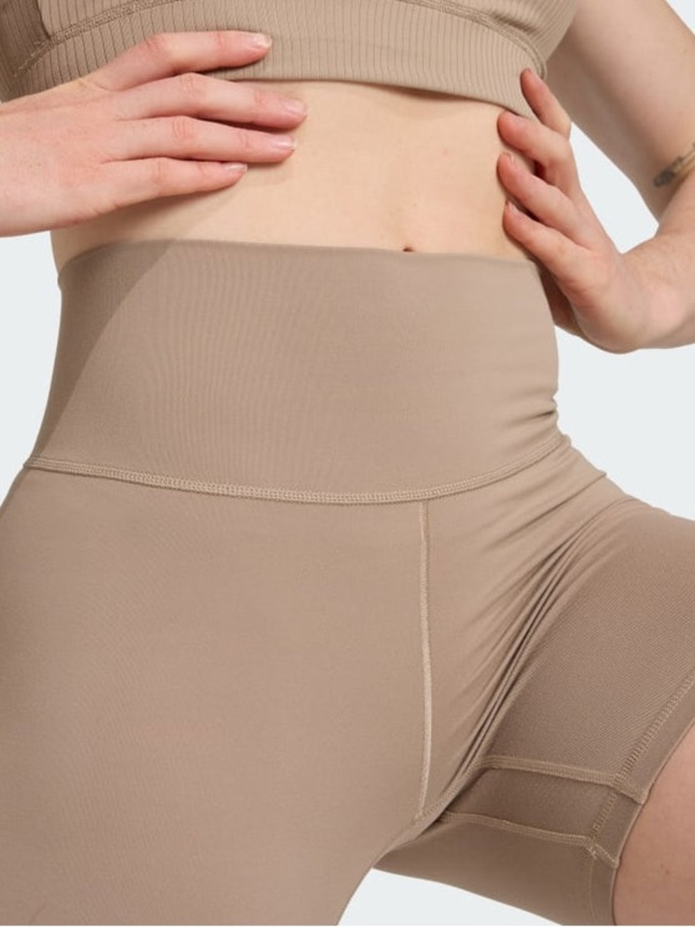 Adidas Adisoft 5 Inch Short Leggings - XSMALL ✨-NWT [·SOLD OUT EVERYWHERE·] - Picture 4 of 8